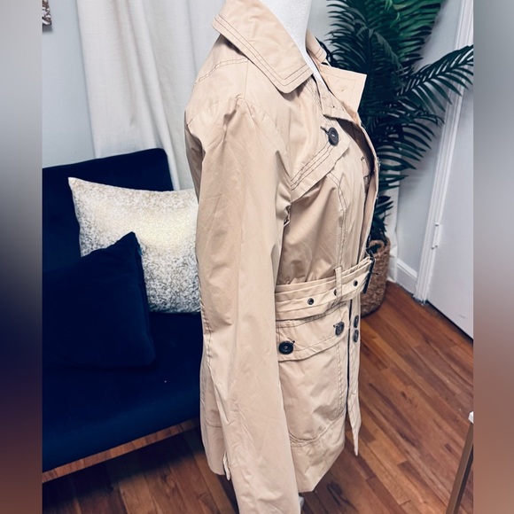 Yoki Beige Trench Coat with Black Buttons - Picture 3 of 8